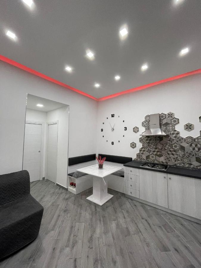 Isabel Home Naples Luaran gambar
